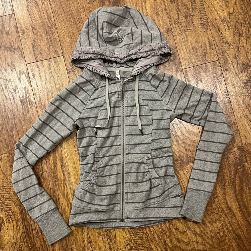 Lululemon Scuba zip up hooded sweatshirt